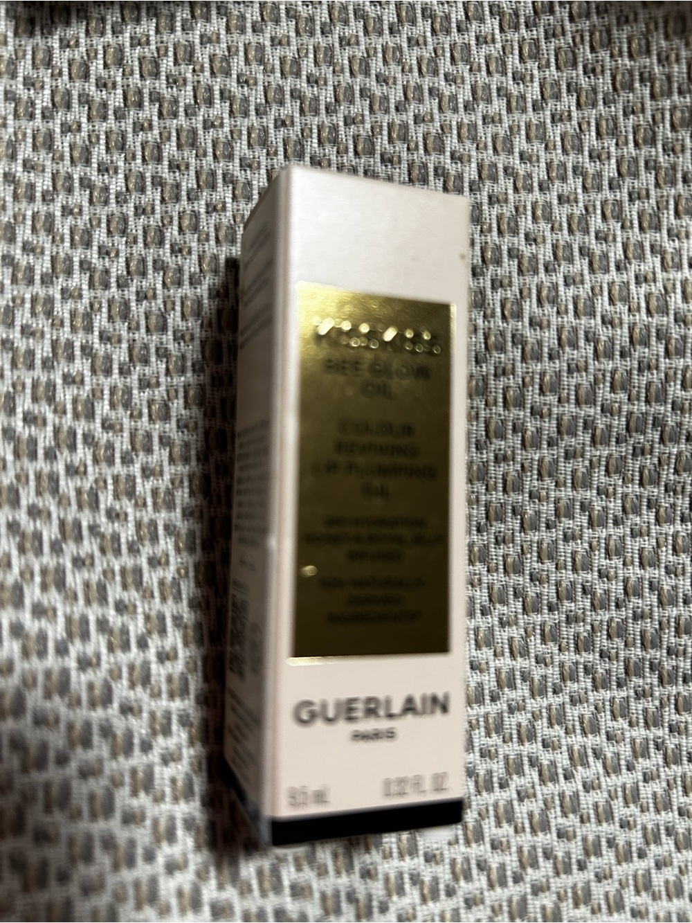 GUERLAIN KissKiss Bee Glow Oil - Pale Pink & Gold Accent